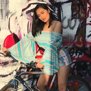 Super sexy wide sleeve crop top 🤗